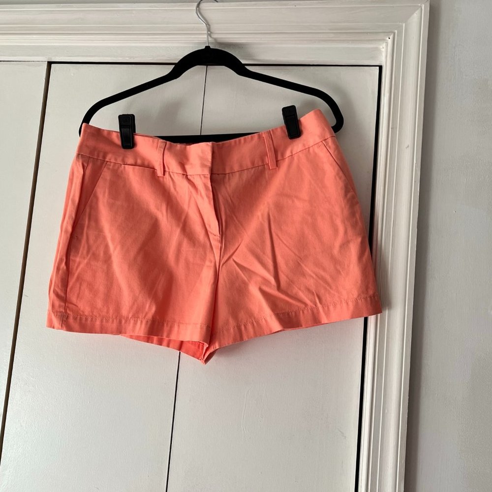 EUC - Loft Peach Shorts - 4 inch inseam - size 10